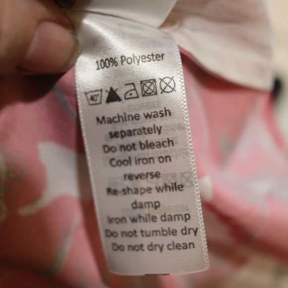 Crosby Bright Red Floral Large Flowers Sleeveless Vneck Top XL - Picture 8 of 9